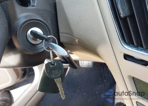 2012 Cadillac Cts Luxury z USA, uszkodzony, nr VIN 1G6DG5E55C0135593